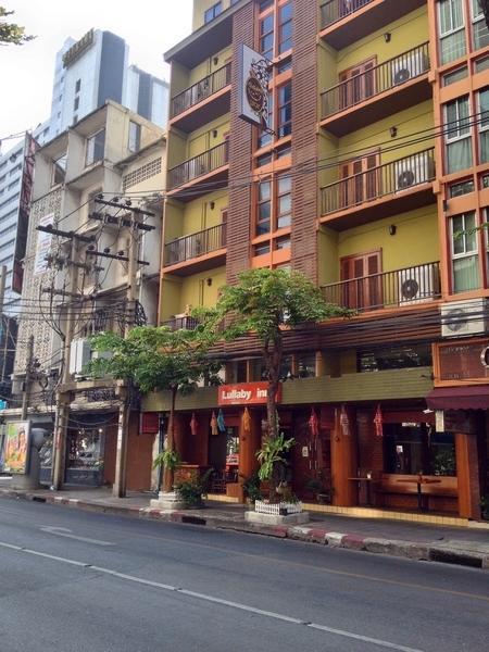 Lullaby Inn Silom Bangkok Zewnętrze zdjęcie